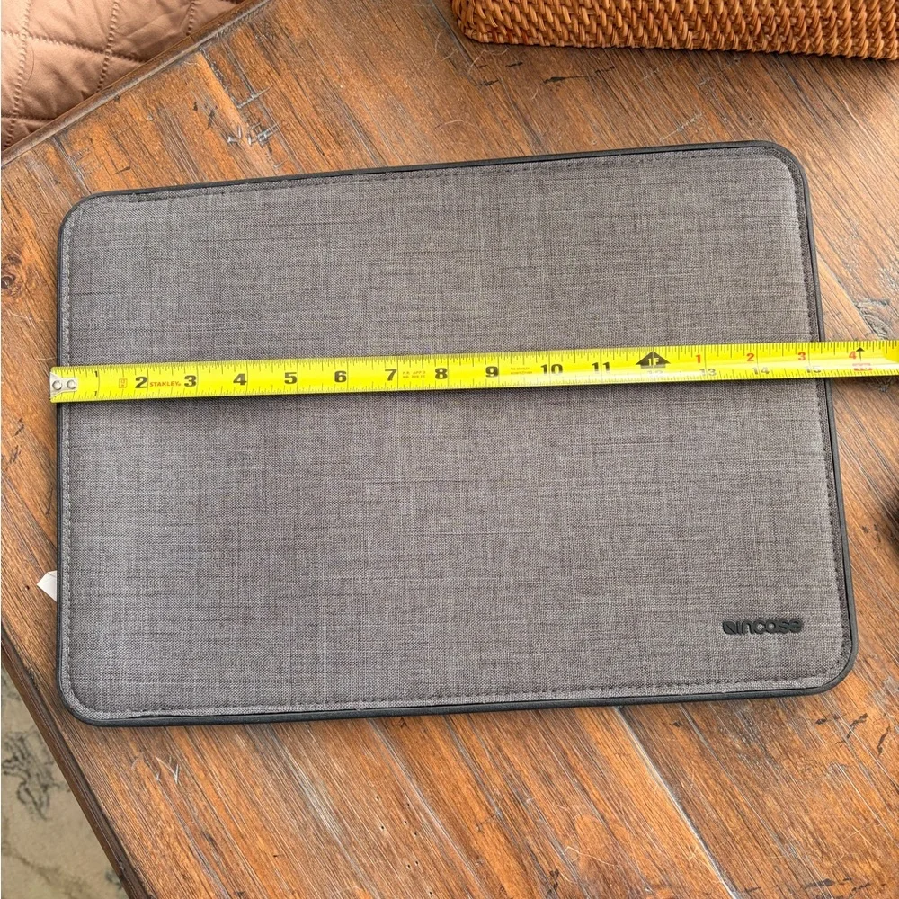 Incase Gray Laptop/Tablet Sleeve